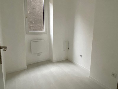 APPARTEMENT T2 A LOUER - RIVE DE GIER Centre - 45 m2 - 475 € charges comprises par mois