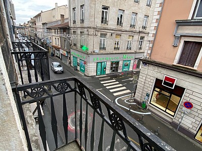 APPARTEMENT T2 A LOUER - RIVE DE GIER Centre - 45 m2 - 475 € charges comprises par mois