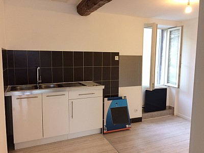APPARTEMENT T2 A LOUER - BEAUVALLON - 48 m2 - 517 € charges comprises par mois