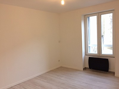 APPARTEMENT T2 A LOUER - BEAUVALLON - 48 m2 - 517 € charges comprises par mois