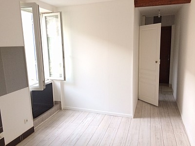 APPARTEMENT T2 A LOUER - BEAUVALLON - 48 m2 - 517 € charges comprises par mois