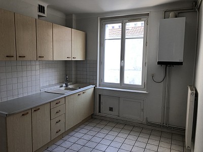 APPARTEMENT T2 A LOUER - ST ETIENNE Saint-Francois-Giron - 53 m2 - 458 € charges comprises par mois