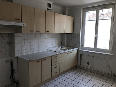 APPARTEMENT T2 A LOUER - ST ETIENNE Saint-Francois-Giron - 53 m2 - 458 € charges comprises par mois