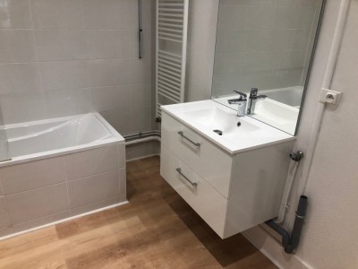APPARTEMENT T2 A LOUER - ST ETIENNE - 52,71 m2 - 430 € charges comprises par mois