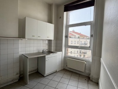 APPARTEMENT T2 A LOUER - ST ETIENNE - 64 m2 - 500 € charges comprises par mois