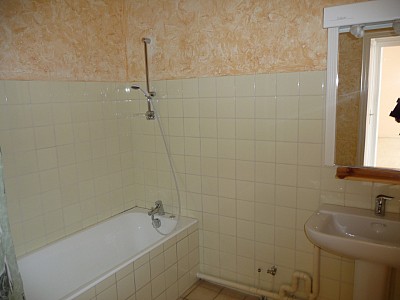 APPARTEMENT T2 A LOUER - ST ETIENNE Saint-Roch - 51 m2 - 443 € charges comprises par mois