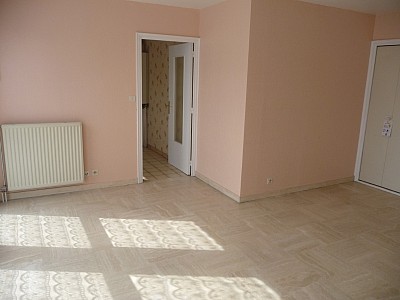 APPARTEMENT T2 A LOUER - ST ETIENNE Saint-Roch - 51 m2 - 443 € charges comprises par mois