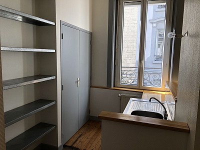 STUDIO A LOUER - ST ETIENNE Bizillon-Charcot Ouest - 39.06 m2 - 375 € charges comprises par mois