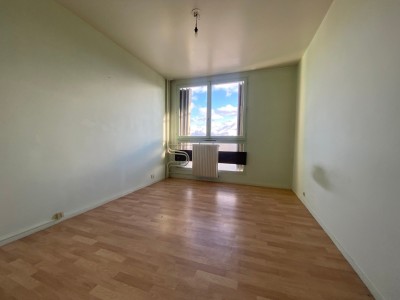 APPARTEMENT T2 - ANDREZIEUX BOUTHEON - 56.4 m2 - VENDU