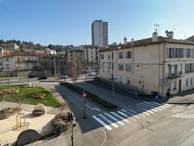 APPARTEMENT T2 A VENDRE - RIVE DE GIER - 47.78 m2 - 45000 €