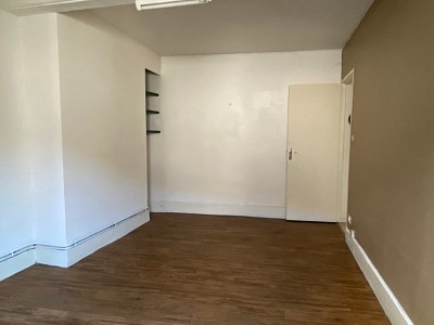 APPARTEMENT T2 A VENDRE - RIVE DE GIER - 47.78 m2 - 45000 €