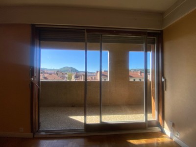 APPARTEMENT T2 - ST ETIENNE HYPER CENTRE - 44.5 m2 - VENDU
