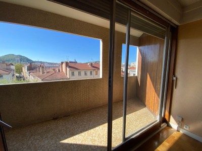 APPARTEMENT T2 - ST ETIENNE HYPER CENTRE - 44.5 m2 - VENDU