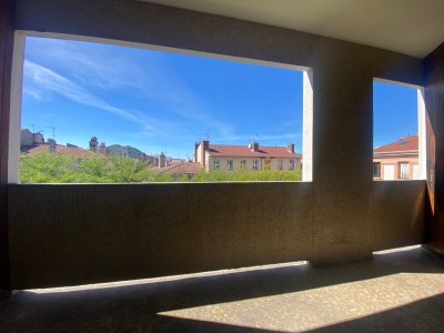 APPARTEMENT T2 A VENDRE - ST ETIENNE JEAN JAURES - 43 m2 - 69000 €