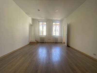 APPARTEMENT T2 A VENDRE - ST ETIENNE - 49,27 m2 - 70000 €