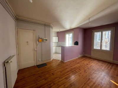 APPARTEMENT T2 A VENDRE - ST ETIENNE - 47 m2 - 59000 €