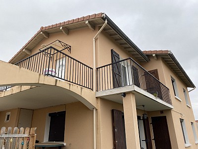 APPARTEMENT T3 A LOUER - CHATEAUNEUF - 76 m2 - 620 € charges comprises par mois