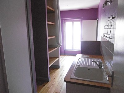 APPARTEMENT T3 A LOUER - FIRMINY Centre - 82 m2 - 545 € charges comprises par mois