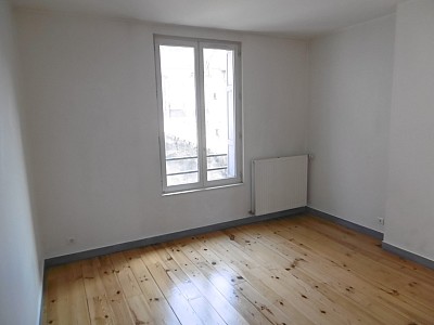 APPARTEMENT T3 A LOUER - FIRMINY Centre - 82 m2 - 545 € charges comprises par mois