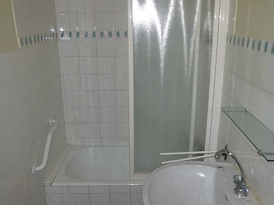 APPARTEMENT T2 A LOUER - FIRMINY Centre - 45 m2 - 365,36 € charges comprises par mois