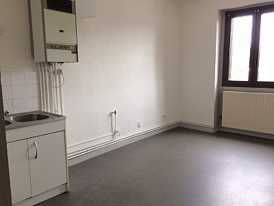 APPARTEMENT T3 A LOUER - LORETTE - 71 m2 - 475 € charges comprises par mois