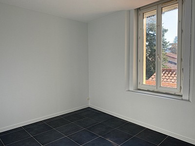 APPARTEMENT T3 A LOUER - LORETTE - 55 m2 - 510 € charges comprises par mois