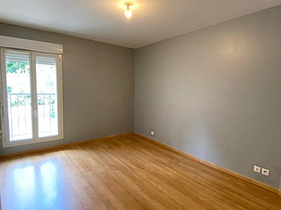 APPARTEMENT T3 A LOUER - RIVE DE GIER La Roche-Les Flaches - 76 m2 - 585 € charges comprises par mois