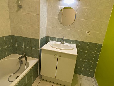 APPARTEMENT T3 A LOUER - RIVE DE GIER La Roche-Les Flaches - 76 m2 - 585 € charges comprises par mois