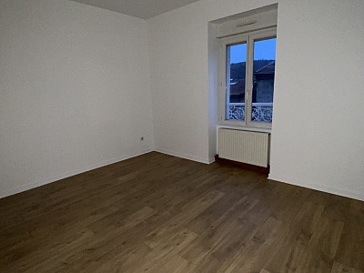 APPARTEMENT T3 A LOUER - RIVE DE GIER La Roche-Les Flaches - 66 m2 - 490 € charges comprises par mois