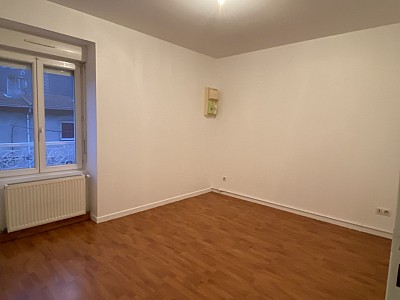 APPARTEMENT T3 A LOUER - RIVE DE GIER La Roche-Les Flaches - 66 m2 - 490 € charges comprises par mois