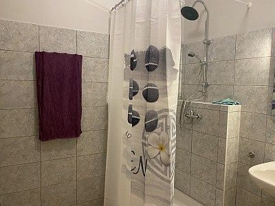 APPARTEMENT T3 A LOUER - RIVE DE GIER Versant  Sud - 75 m2 - 590€ charges comprises par mois