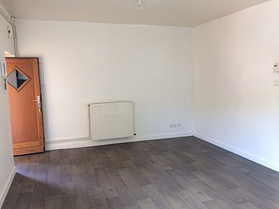 APPARTEMENT T3 A LOUER - RIVE DE GIER Centre - 49 m2 - 420 € charges comprises par mois