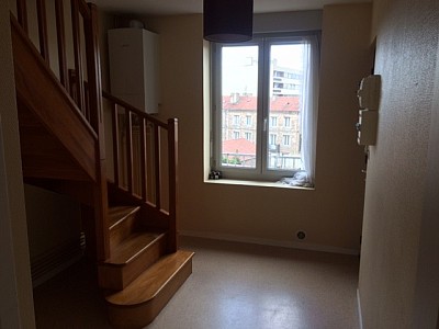 APPARTEMENT T3 A LOUER - ROCHE LA MOLIERE Centre-Ville - 56 m2 - 520 € charges comprises par mois