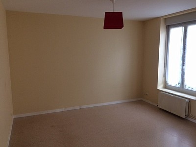 APPARTEMENT T3 A LOUER - ROCHE LA MOLIERE Centre-Ville - 56 m2 - 520 € charges comprises par mois