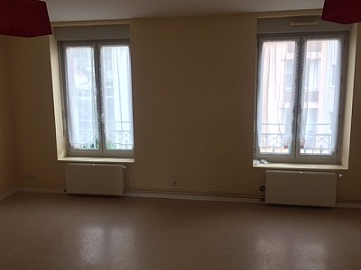 APPARTEMENT T3 A LOUER - ROCHE LA MOLIERE Centre-Ville - 56 m2 - 520 € charges comprises par mois