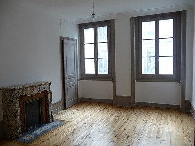 APPARTEMENT T3 A LOUER - ST ETIENNE Peuple-Boivin-St Jacques - 65 m2 - 436 € charges comprises par mois