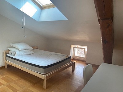 APPARTEMENT T3 A LOUER - ST ETIENNE Cret de Roc Ouest - 110 m2 - 550 € charges comprises par mois