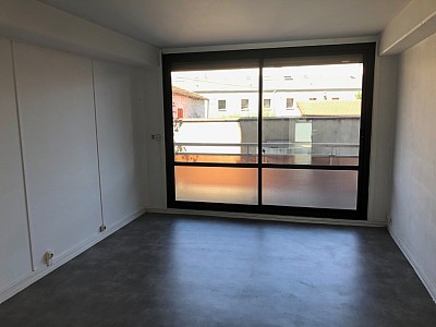 APPARTEMENT T3 A LOUER - ST ETIENNE La Terrasse-Etivaliere-Grouchy - 70 m2 - 645 € charges comprises par mois