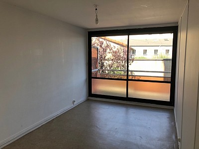 APPARTEMENT T3 A LOUER - ST ETIENNE La Terrasse-Etivaliere-Grouchy - 70 m2 - 645 € charges comprises par mois