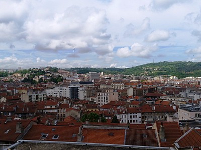 APPARTEMENT T3 A LOUER - ST ETIENNE Cret de Roc Ouest - 72 m2 - 610 € charges comprises par mois