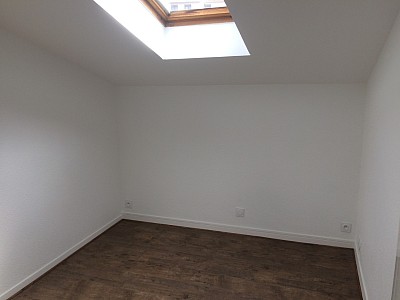 APPARTEMENT T3 A LOUER - ST ETIENNE Cret de Roc Ouest - 72 m2 - 610 € charges comprises par mois