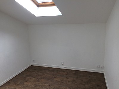 APPARTEMENT T3 A LOUER - ST ETIENNE Cret de Roc Ouest - 72 m2 - 610 € charges comprises par mois