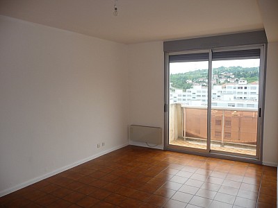 APPARTEMENT T3 A LOUER - ST ETIENNE Grand Clos - 66 m2 - 565 € charges comprises par mois