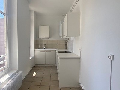 APPARTEMENT T3 A LOUER - ST ETIENNE Hotel-de-Ville - 83 m2 - 650 € charges comprises par mois