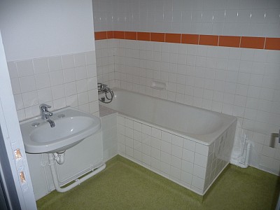 APPARTEMENT T3 A LOUER - ST ETIENNE Le Mont-La Jomayere - 82 m2 - 530,35 € charges comprises par mois