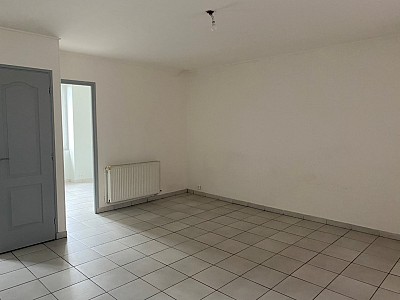 APPARTEMENT T3 A LOUER - ST MARTIN LA PLAINE Mouillon-Vernes-Tochissonne - 70 m2 - 537 € charges comprises par mois