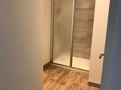 APPARTEMENT T3 A LOUER - UNIEUX Sud Est - 79 m2 - 607 € charges comprises par mois