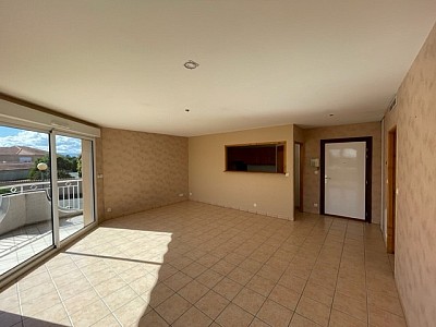 APPARTEMENT T3 A LOUER - VEAUCHE Bourg Sud - 78 m2 - 800 € charges comprises par mois