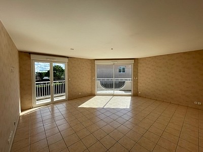 APPARTEMENT T3 A LOUER - VEAUCHE Bourg Sud - 78 m2 - 800 € charges comprises par mois
