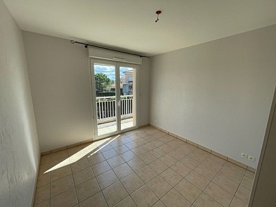 APPARTEMENT T3 A LOUER - VEAUCHE Bourg Sud - 78 m2 - 800 € charges comprises par mois